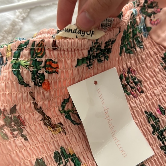 LADY🩷 LONG PINK AND GREEN FLORAL DRESS (SIZE: L) - Picture 4 of 4